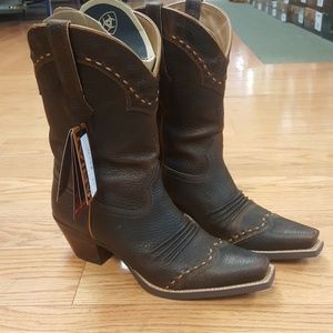 Ariat Dixie cowgirl boots